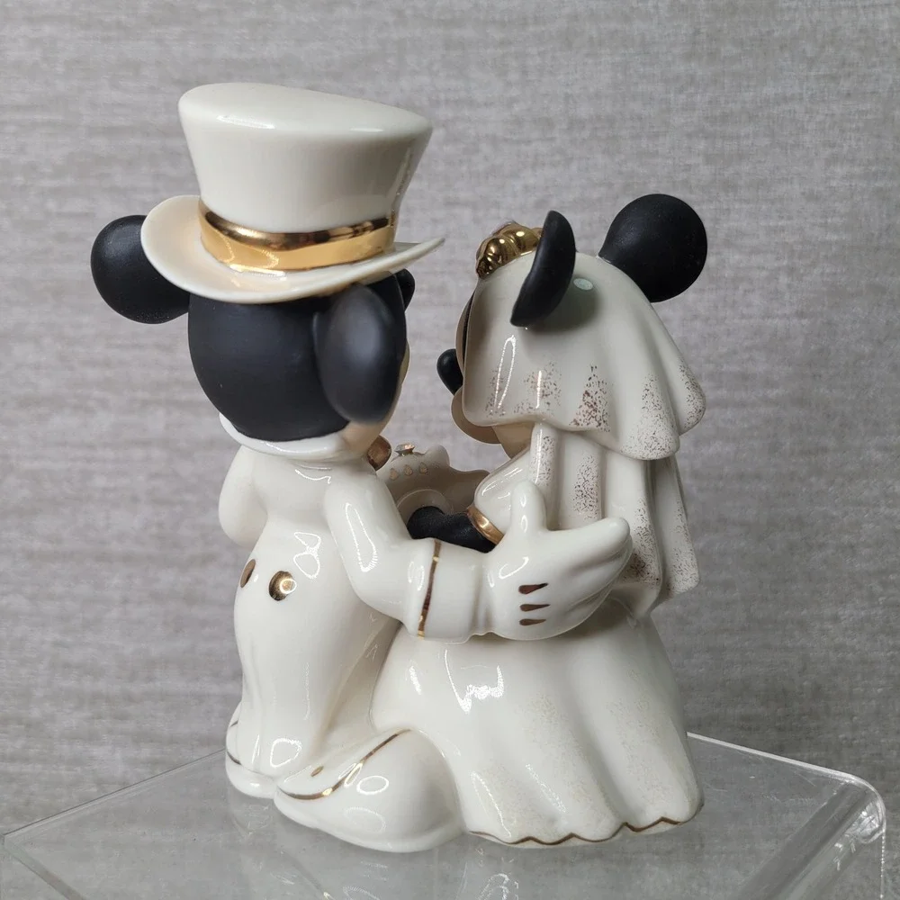 Lenox Disney Minnie's Dream Wedding Mickey Minnie Mouse Figurine Gold Accents